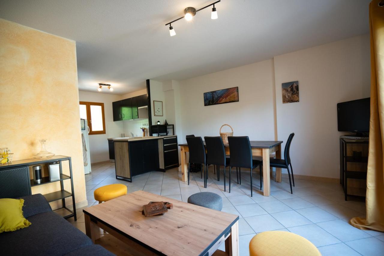 Apartmán T3 Au Plan D'Eau D'Embrun Avec Garage Et Terrasse Exteriér fotografie