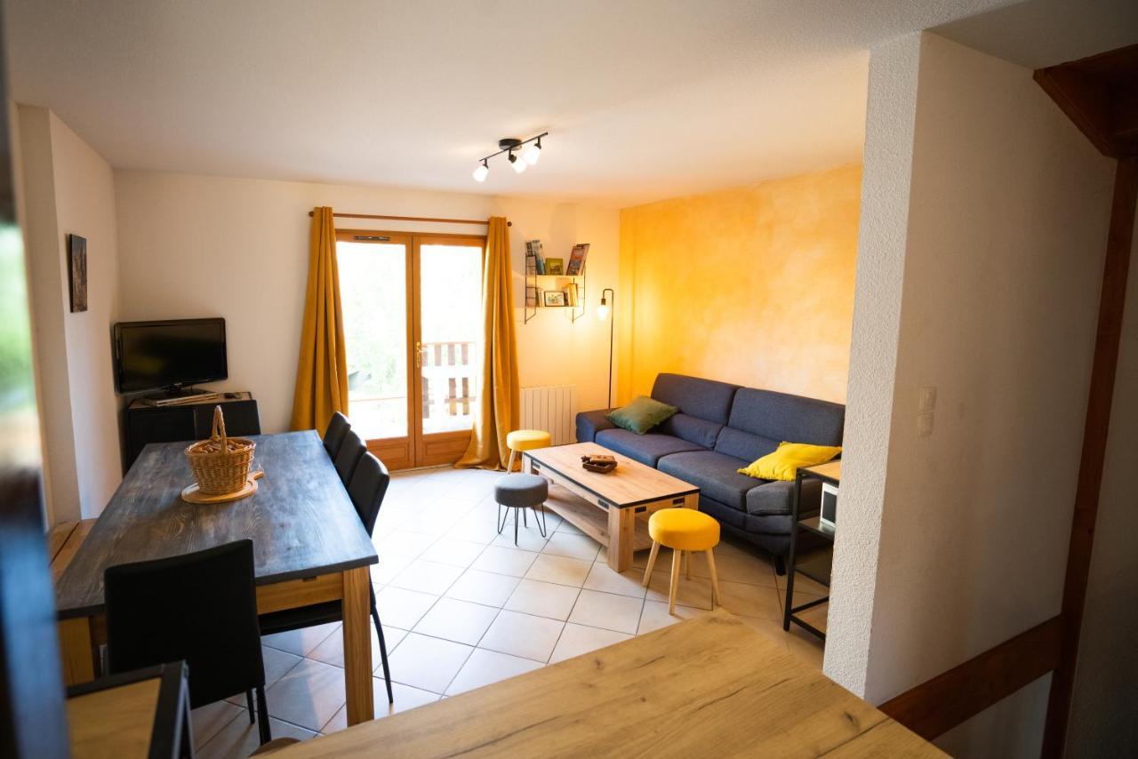 Apartmán T3 Au Plan D'Eau D'Embrun Avec Garage Et Terrasse Exteriér fotografie