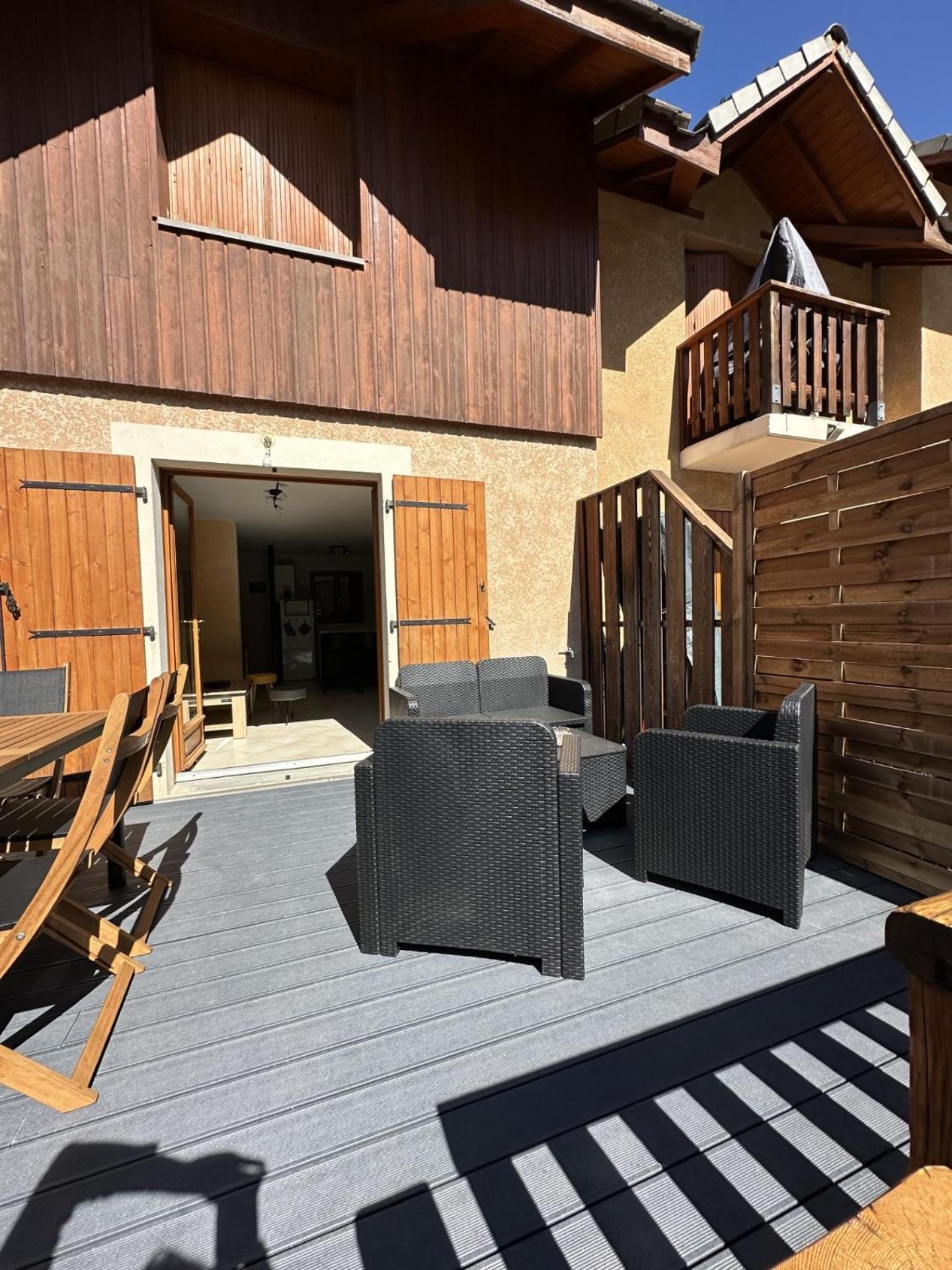 Apartmán T3 Au Plan D'Eau D'Embrun Avec Garage Et Terrasse Exteriér fotografie