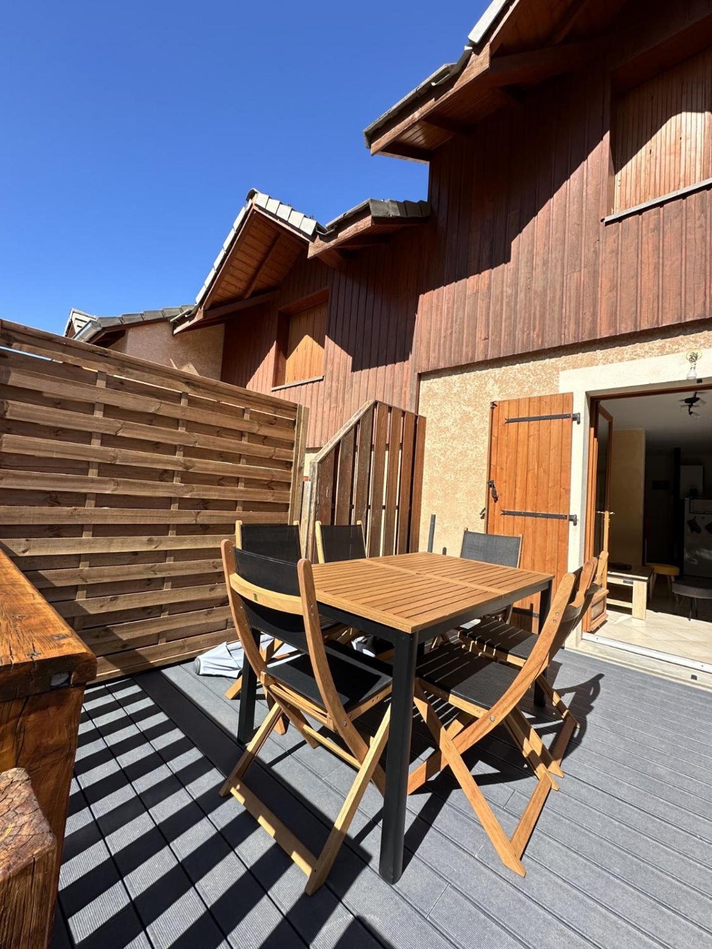 Apartmán T3 Au Plan D'Eau D'Embrun Avec Garage Et Terrasse Exteriér fotografie
