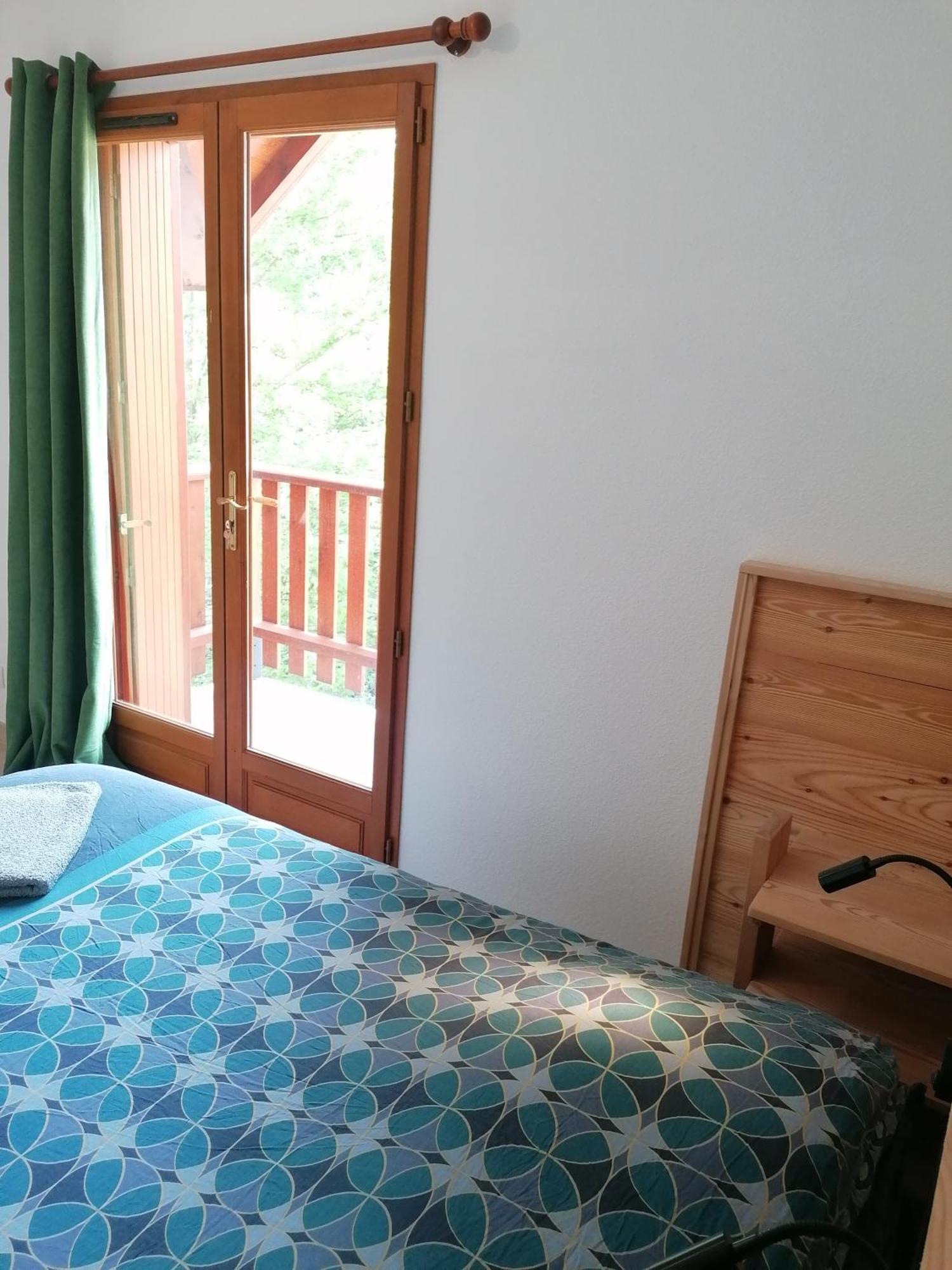 Apartmán T3 Au Plan D'Eau D'Embrun Avec Garage Et Terrasse Pokoj fotografie